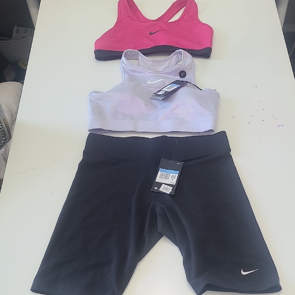 Nike Womens BLK Biker Shorts & 2 Pink & Lavender Sports Bras Size M NWT‎